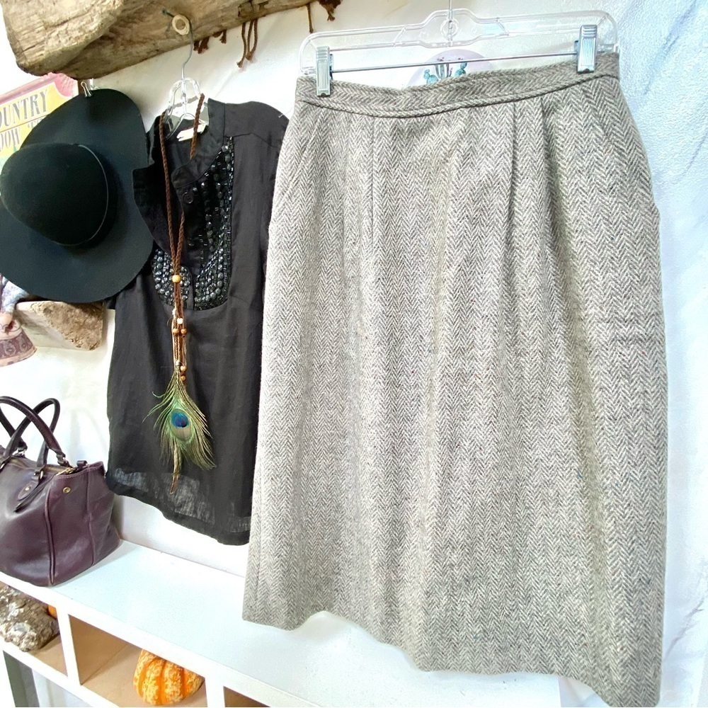 Herringbone PURE VIRGIN WOOL vintage skirt w cottage prairie cabin core vibe - Picture 8 of 15